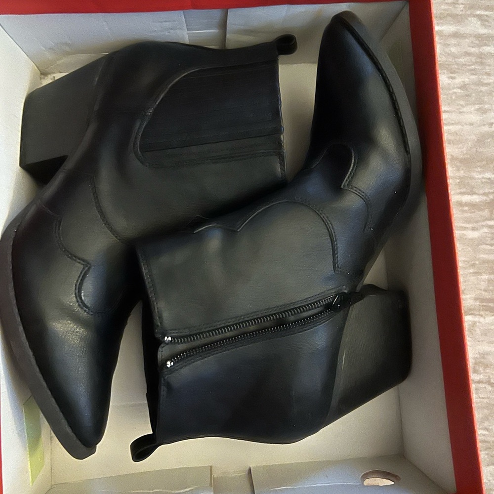 American Rag Black Pointed Toe Ankle Booties with Side Zipper